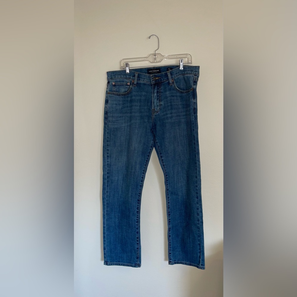 Men’s Lucky Brand Jeans 221 Straight Cut Size 34/30